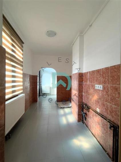 Potential Booking, zona  Schei, Brasov - 3