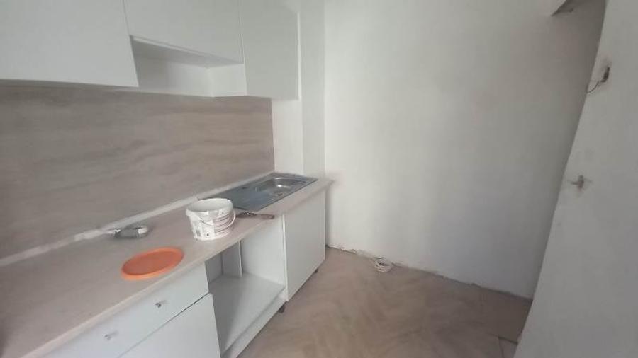 Unirii(Decebal),Garsoniera etajul 1/4, libera - 5