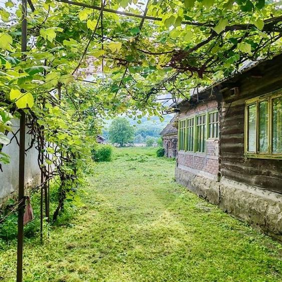 Casa / Vila cu 3 camere de vanzare - 2