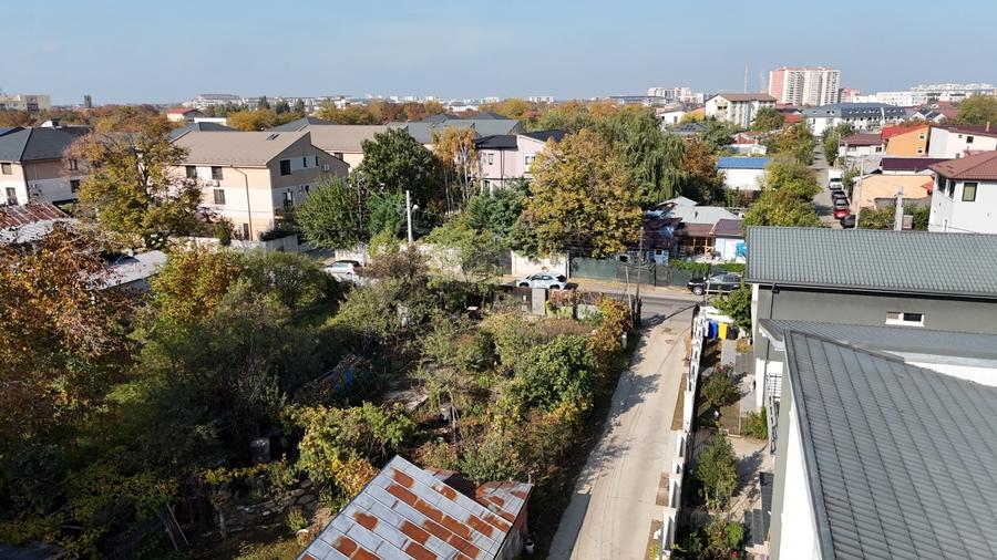 Teren cu dubla deschidere pe Dantelei - 15