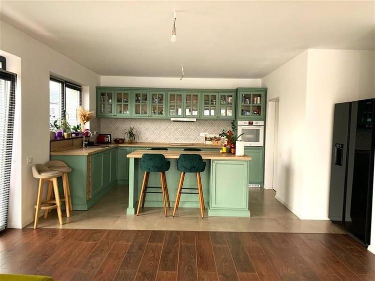 EXPLOREAZA 3D! In apreciata prezentare, pe calitativ certificat, Harman, Brasov - 4