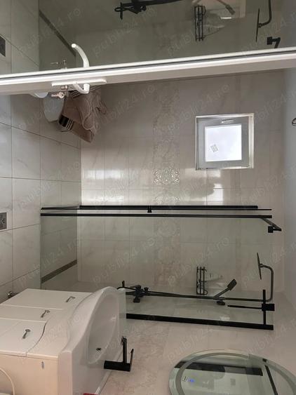 De vanzare proprietate cu doua case in aceea?i curte stil bana?ean + Teren BONUS - 10