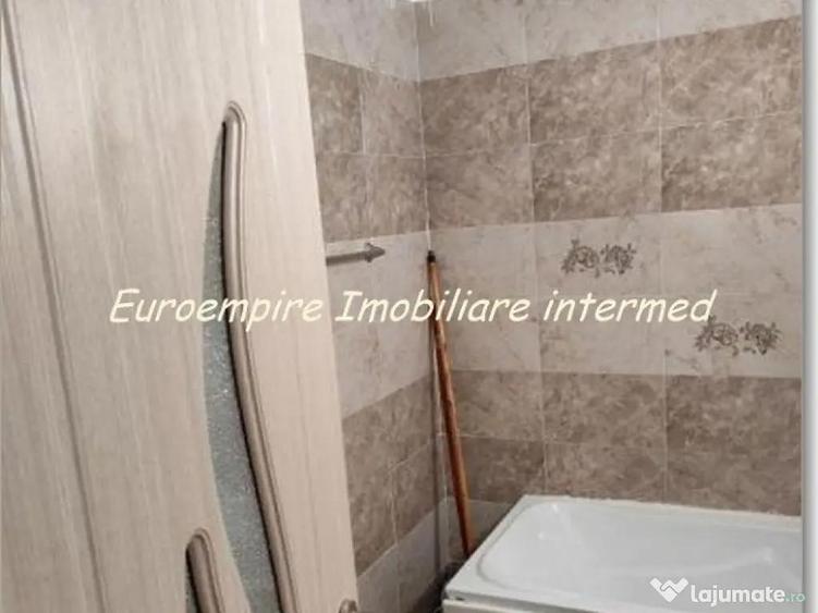 Apartament 2 camere decomandate zona KM 5 - 7