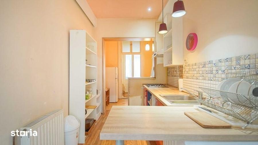 Apartament cu 3 camere decomandat în Centrul Istoric