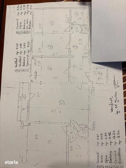 Apartament cu 4 camere semidecomandat în Tei