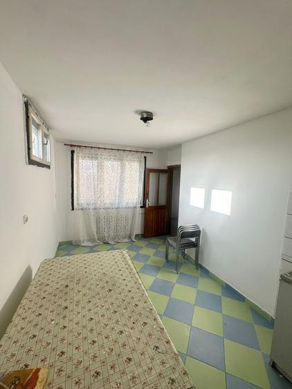 Casă individuală cu 5 camere cu Canalizare în Oncea