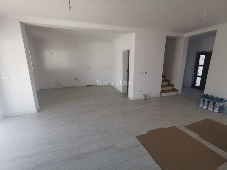 Duplex cu 4 camere în Dumbrăvița Duplex cu 4 camere în Dumbrăvița