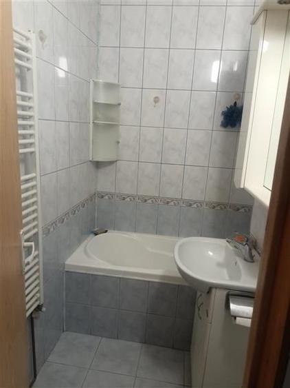 Decomandat Spatios zona Sagului - 9