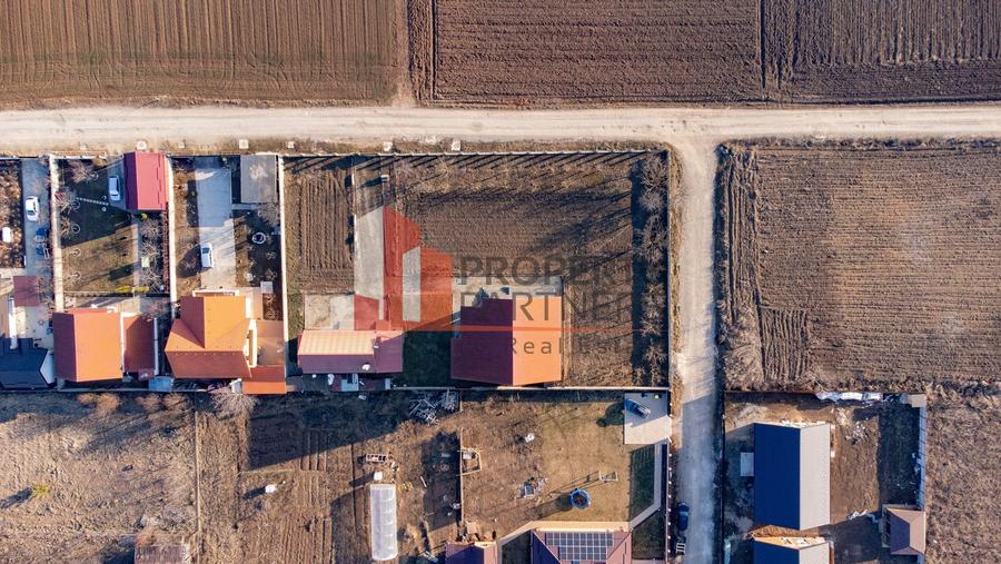 Casa cu teren 1500 mp in Harman - 21