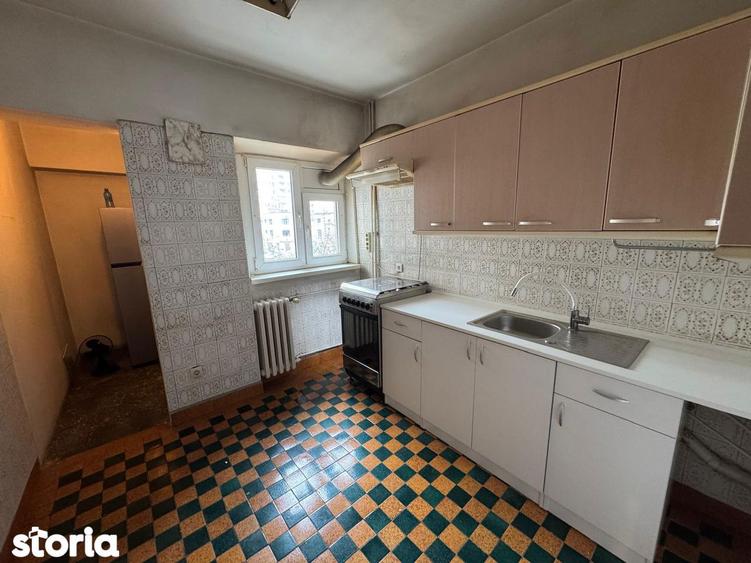 Vanzare apartament trei camere imobil solid Piata Ion Mihalache metrou - 10