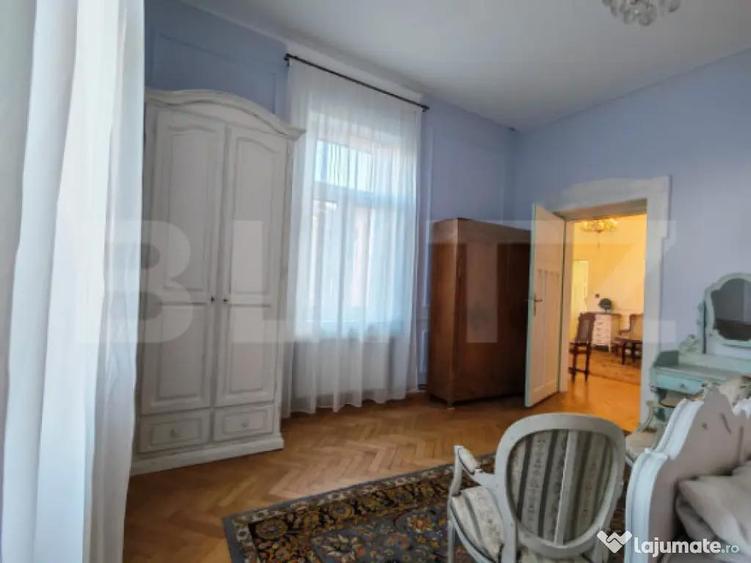 Cladire istorica, apartament 2 dormitoare, decomandat, zona - 2