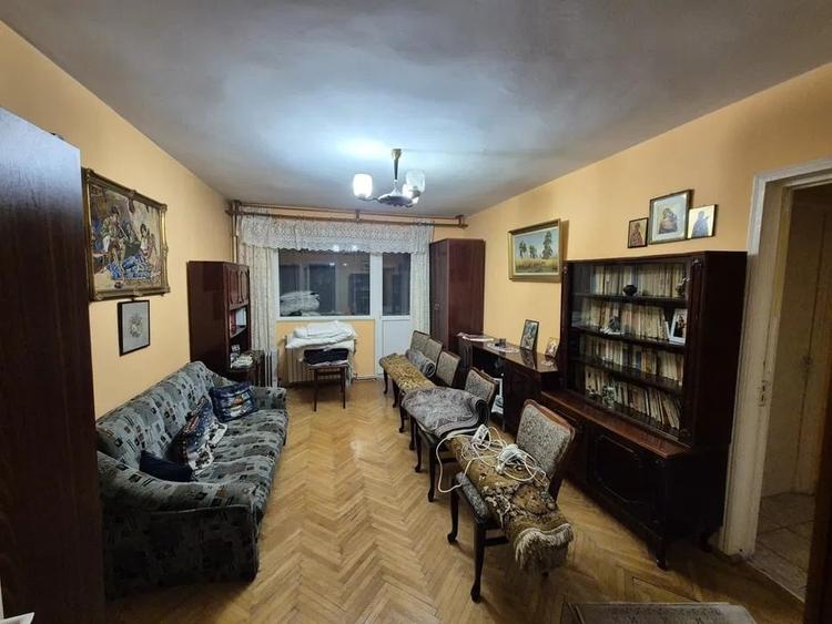 Apartament de 2 camere, zona Podu Ros - 2