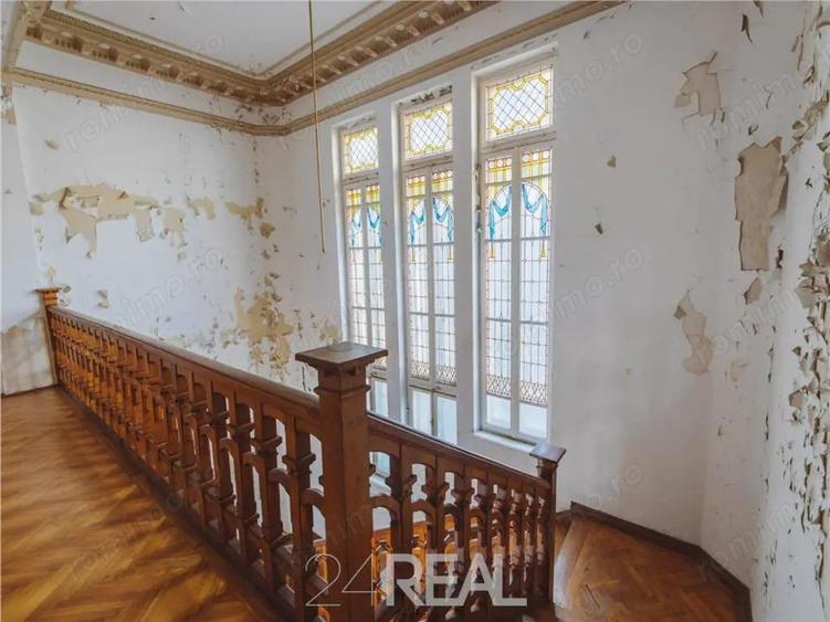 Inchiriere vila interbelica in zona stradala, ultracentrala - 9