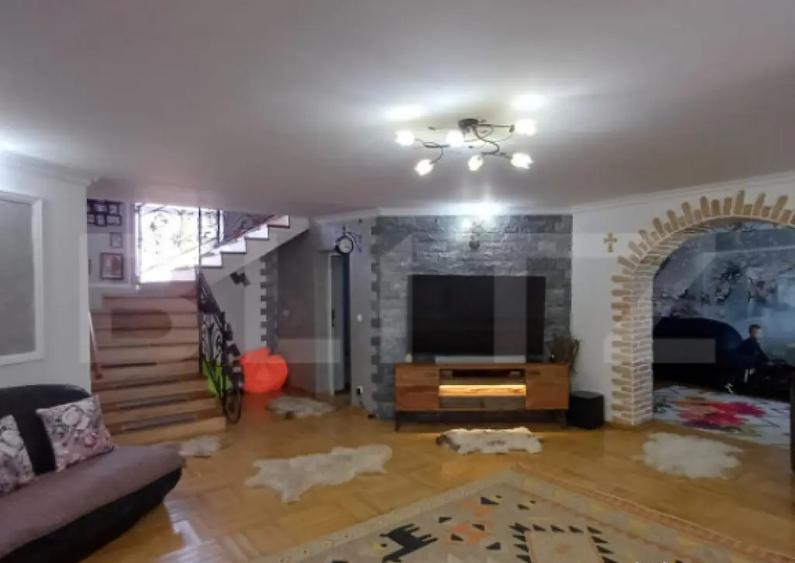 Casa individuala 262 mp, teren 1337 mp, in Mihai Viteazu - 14