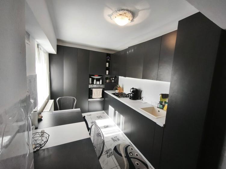 Apartament de vanzare - 1