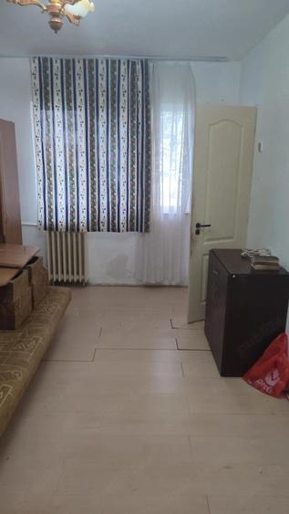 Vand urgent!!! Garsoniera confort 1 Vlaicu parter - 3