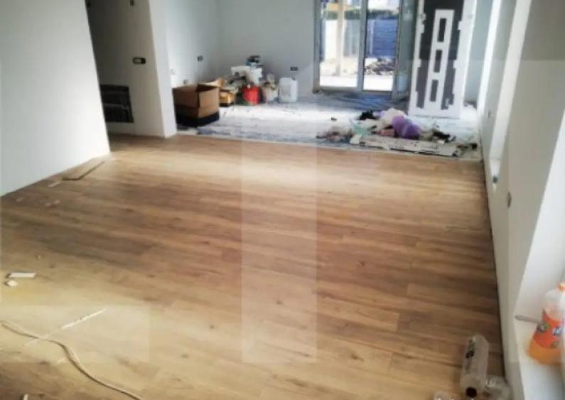 Duplex despar?it prin camera tehnica, Calea Urseni, Timiso - 2