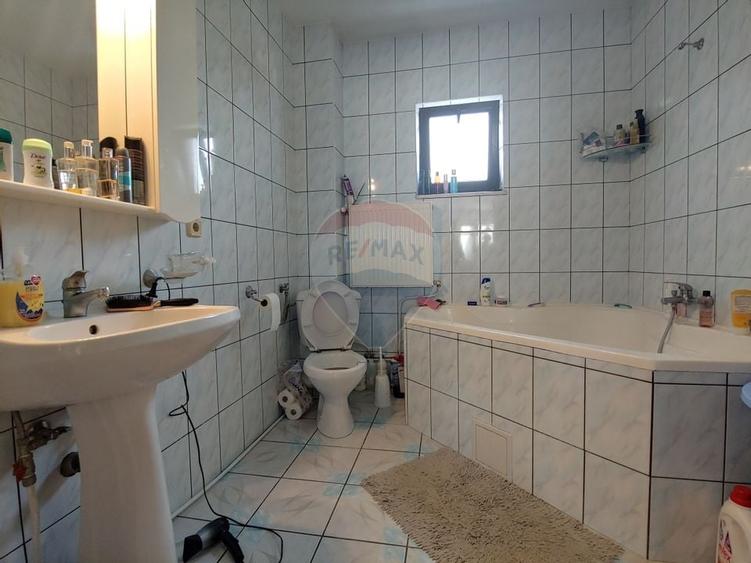 Casa / Vila de vanzare cu teren intravilan 1200 mp-Zvoristea, Suceava - 52