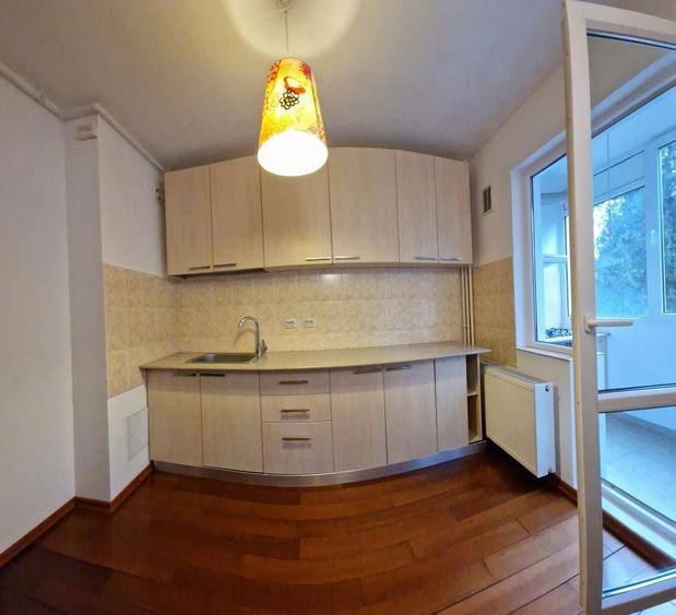 Titan Potcoava 2 camere | Loc de parcare | 8 minute metrou - 6