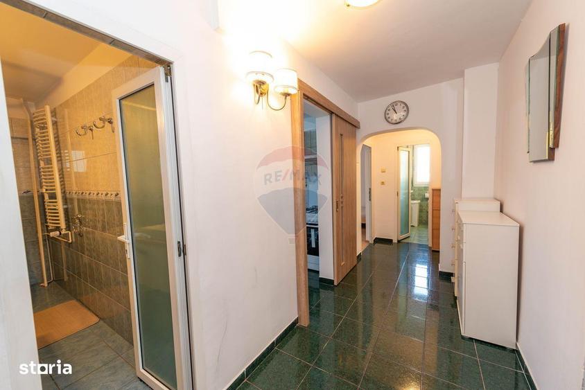 Apartament 3 camere de inchiriat, Decebal, Piata Alba Iulia - 9