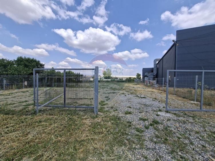 Teren logistic 907 mp de închiriat/ Aurel Vlaicu - 4