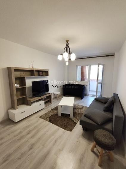Apartament spațios de închiriat 3 camere Racadau Apartament spațios de închiriat 3 camere Racadau