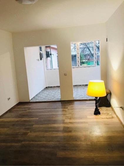 Casa cu teren 1.917 mp locatie fostul cabinet medical - 35 km distan?a de Bucuresti - 6