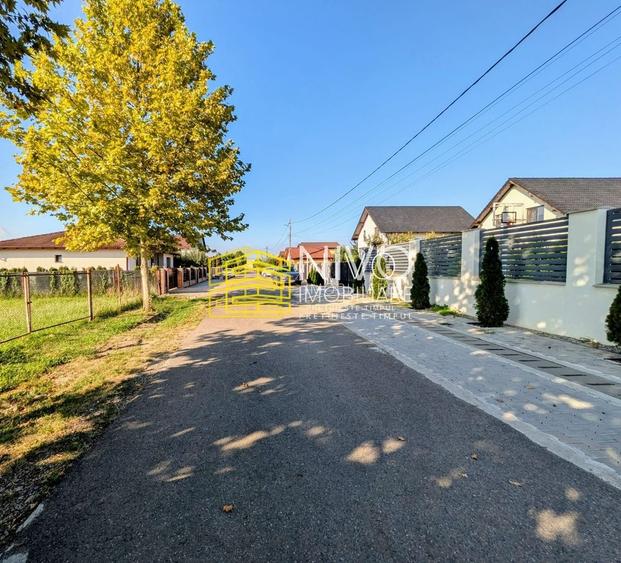 Teren intravilan – Sâncraiu de Mureș – str. Platanilor - 1