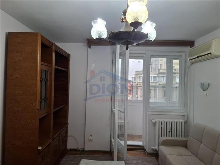 Gara de Nord  -  pe b-dul IG DUCA - 2 minute de metrou - 8