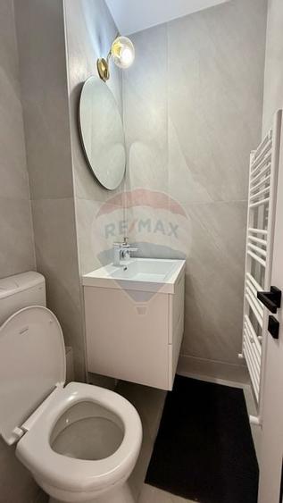 Apartament Spațios cu 3 Dormitoare, Living Generos,Balcon și Parcare - 9