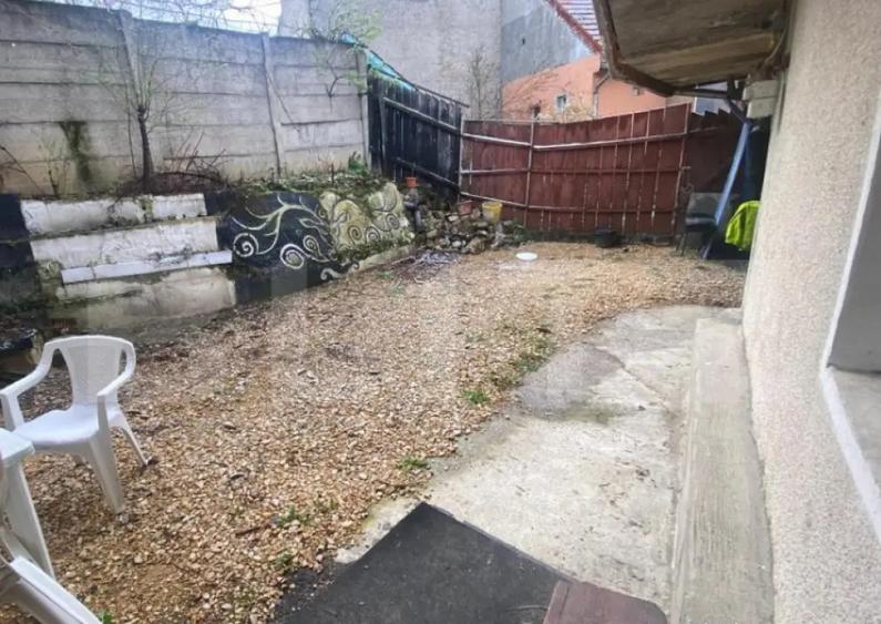 Casa de Vanzare in zona Centrala AfI - 2