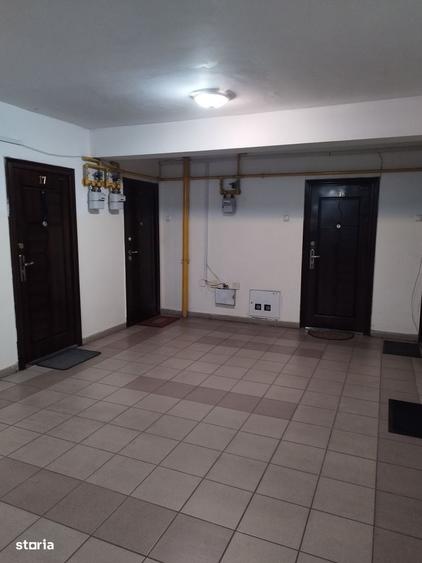 Garsonieră decomandată în Central