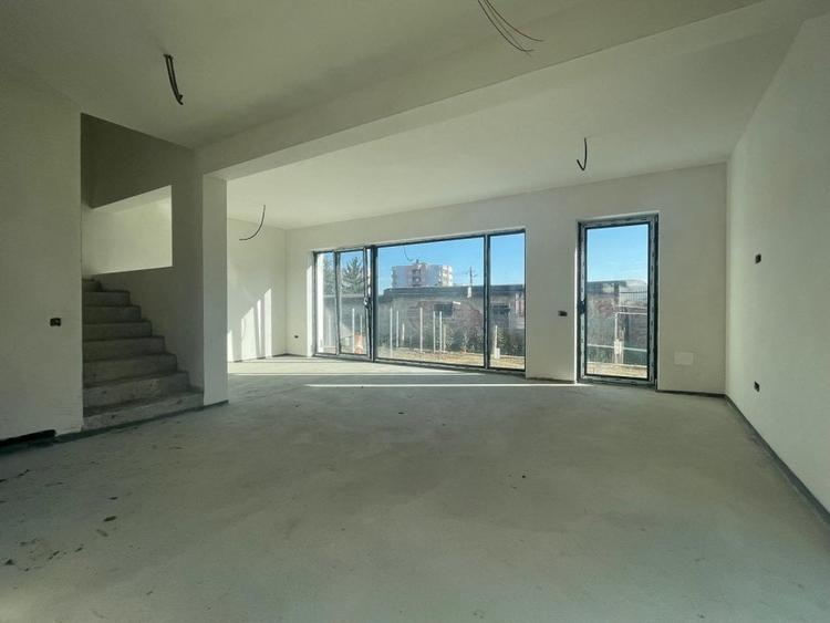 Proiect nou! Duplex de vanzare, 5 camere, Buna Ziua - 1