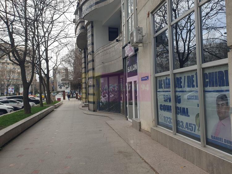 Spațiu comercial, de 85 mp, în Centrul Civic