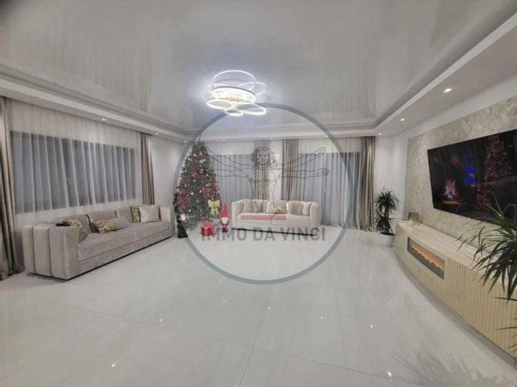 Casa cu PISCINA 248 mp utili + 580 mp teren si 2 garaje - Cart. Iris - 1