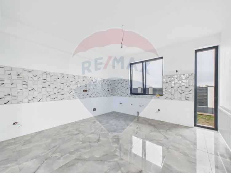Casa moderna cu 4 camere de vanzare - Zona Ganeasa - Moara Domnesca - 3