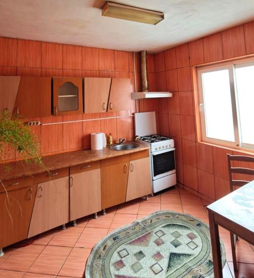 Se oferă spre vânzare casă 3 camere individuală la curte zona Salaj - 8