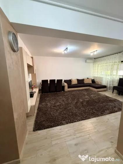 Apartament cu 2 camere decomandat în Km 5