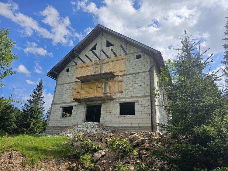 Casa de vacanta + teren intravilan suprafata 2.075mp, Bubesti, Arieseni - 5