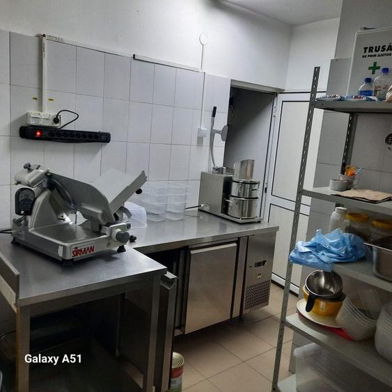Inchiriez/Vand afacere pizzerie complet echipata - 5