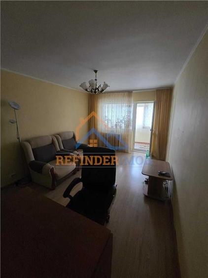 Apartament de vanzare cu 3 camere, zona Pantelimon - 2
