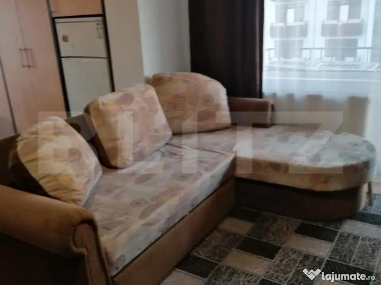 Apartament spatios de vanzare, 5 camere, 93 mp, zona Hotel D - 3