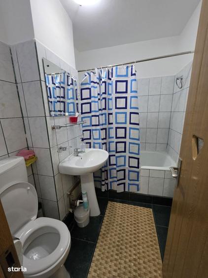 Trapezului, 5 minute metrou 1 Decembrie 1918, bloc 1978, reabilitat - 9