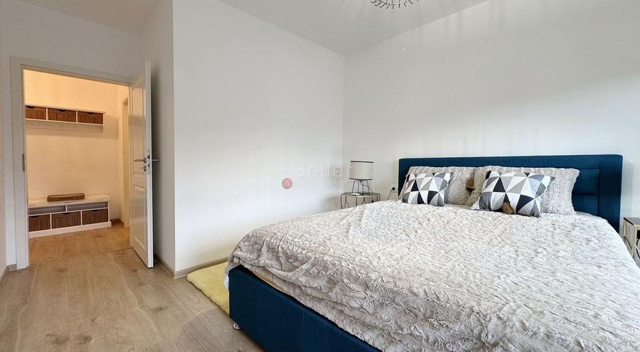 Suprafata Generoasa - 3