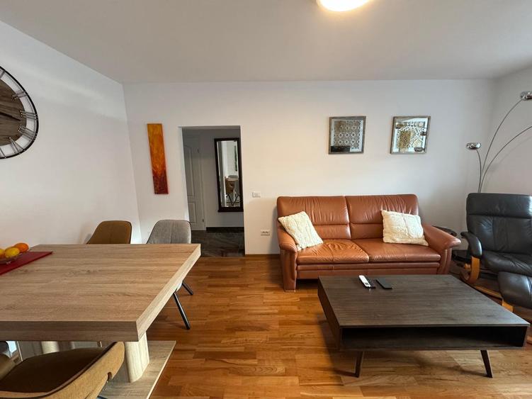 Vanzare apartament renovat doua camere mobilat/utilat Palatul Cotroceni - 3