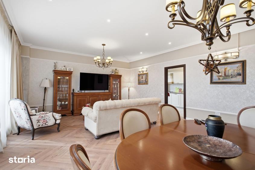 Apartament cu 4 camere în Est