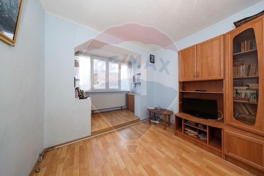 Apartament cu 3 camere de v&acirc;nzare &icirc;n zona Calea Bucuresti - 5