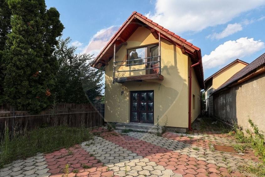 Vila cu 3 camere de vanzare in Sacele - 1