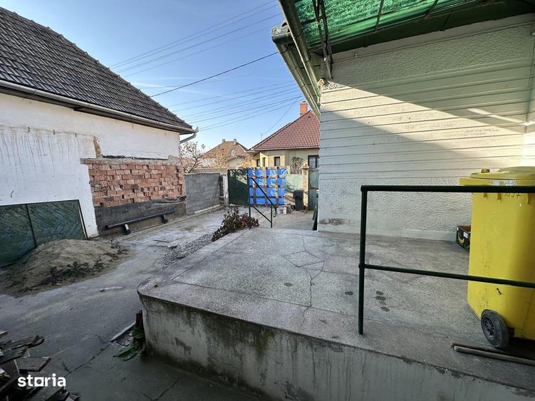 Casa 4 camere, la Ro?u Interior - 2