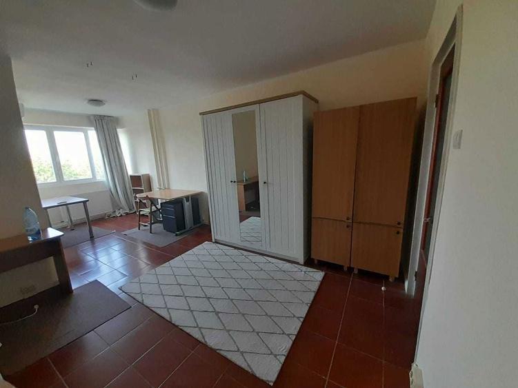 Garsoniera de inchiriat Izvorul Rece - 2